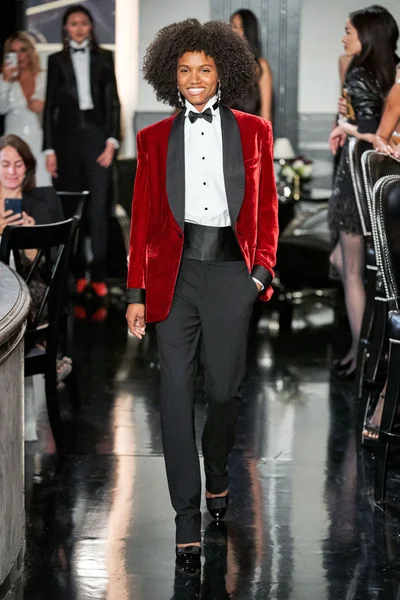 Look 30